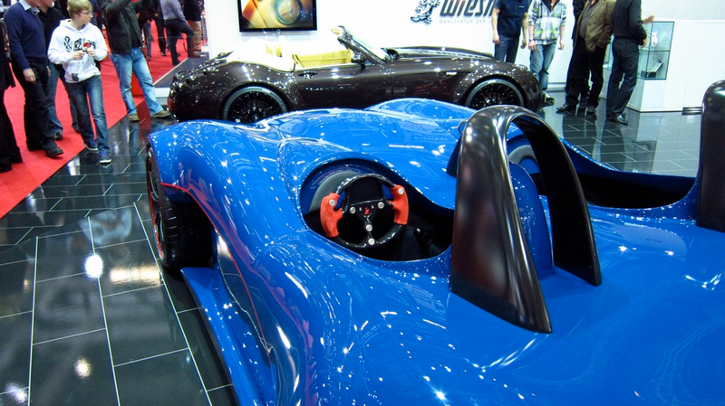 Illustration for article titled Wiesmann's BMW-powered ultralight is fast, stubby